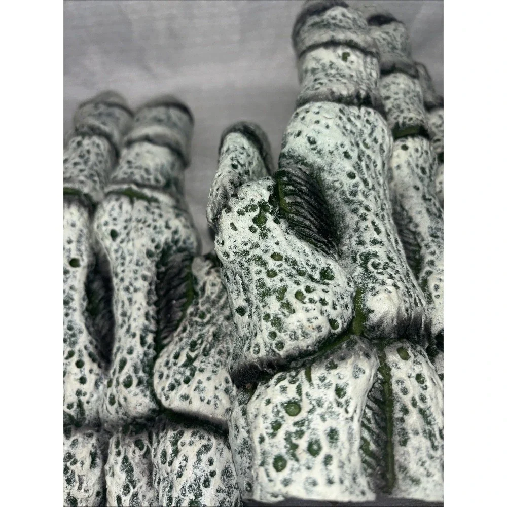2002 The‎ Paper Magic Group Monster Hands Skeleton Black Gray Halloween Gloves